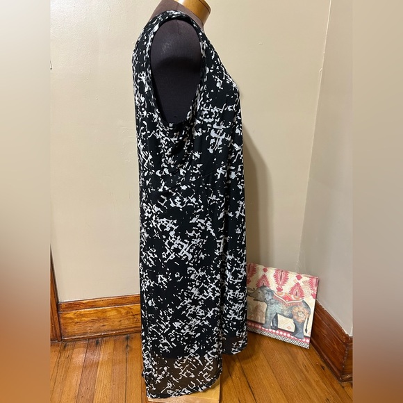 Laura Ashley Nylon Sleeveless Black & White High Low Midi Office Dress Size 2X - Picture 3 of 10